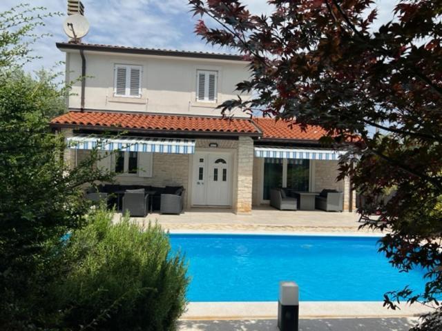 Villa Casa Di Oliva Brtonigla Exterior foto